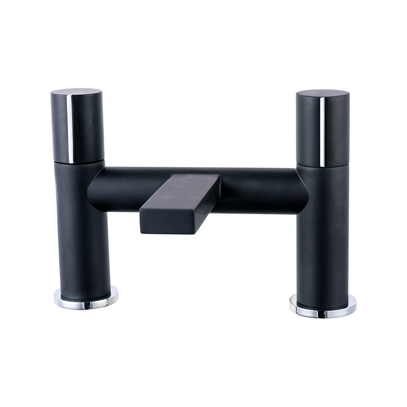 Pembury Deck Mounted Bath Filler Matt Black