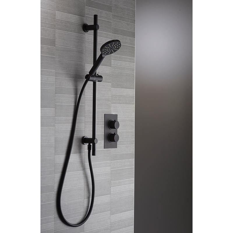 Utah Round Black Shower Kit